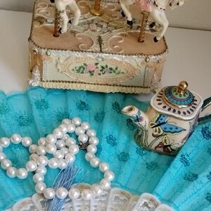 Vivian Chan 2001 Miniature Ceramic Teapot